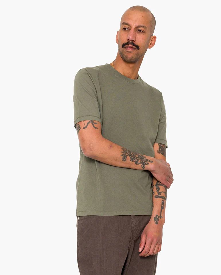 CONTRAST SLEEVE T-SHIRT - OLIVE - Image 3