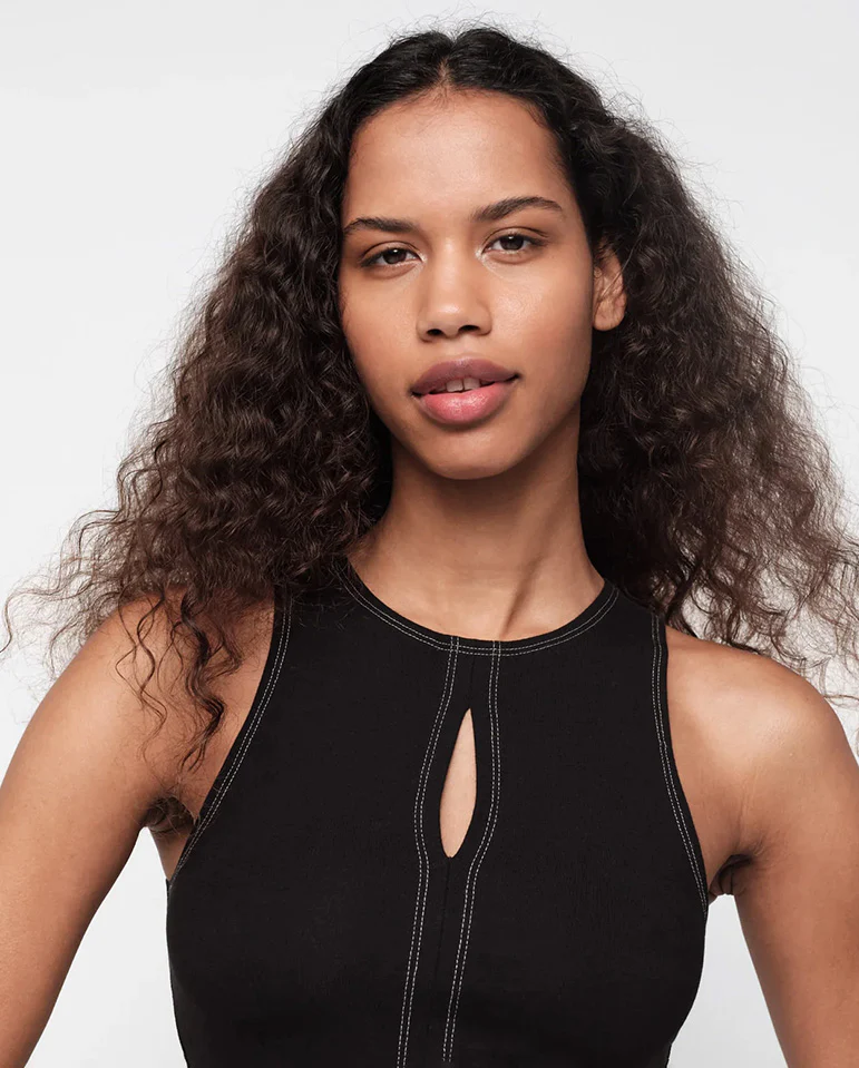 Core Cut Out Tank Top - Black - Image 3