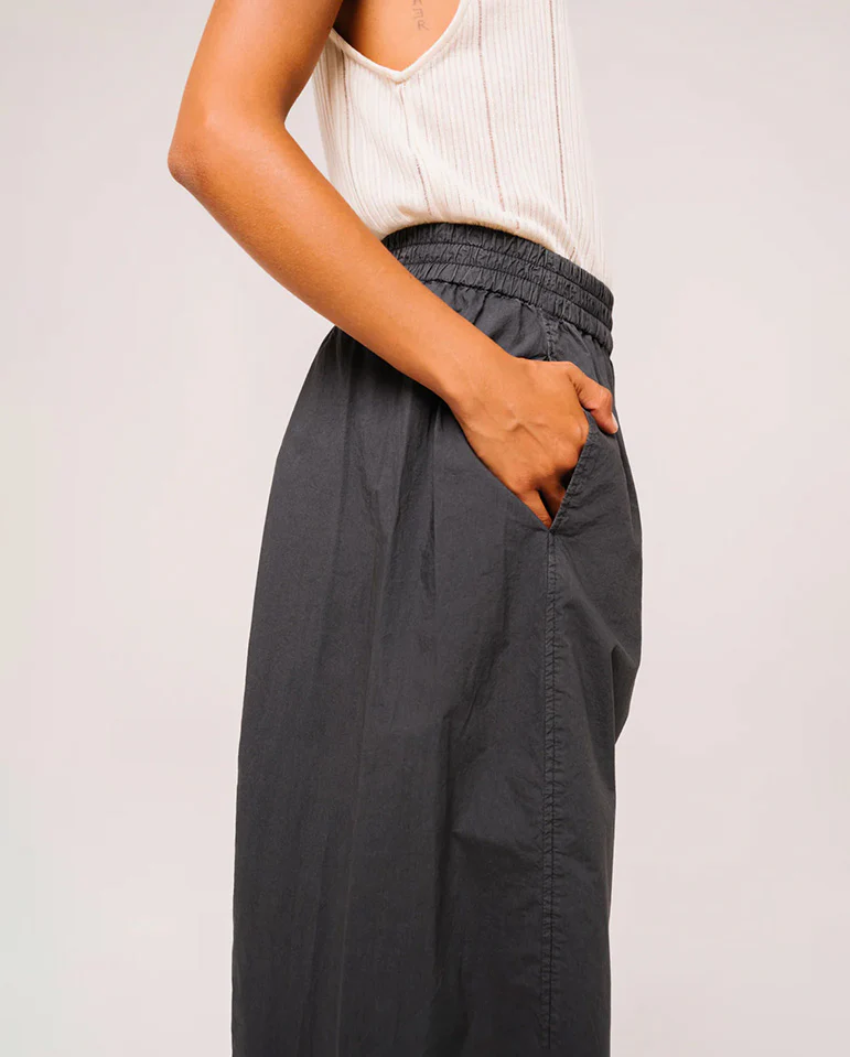 Liam Ferro Trouser - Carbon - Image 3