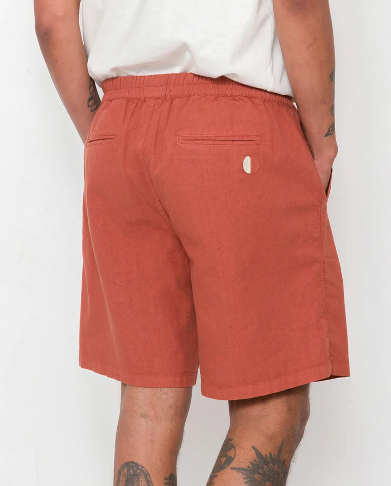 RELAXED ASSEMBLY SHORT - RED OXIDE - Image 4